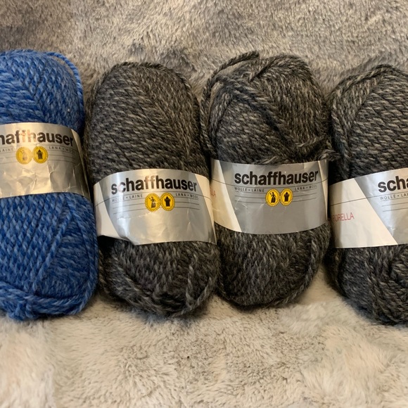 4 Skeins Schaffhauser Wolle Yarn Virgin Wool Acrylic 3 Gray 1 Blue - Picture 1 of 12